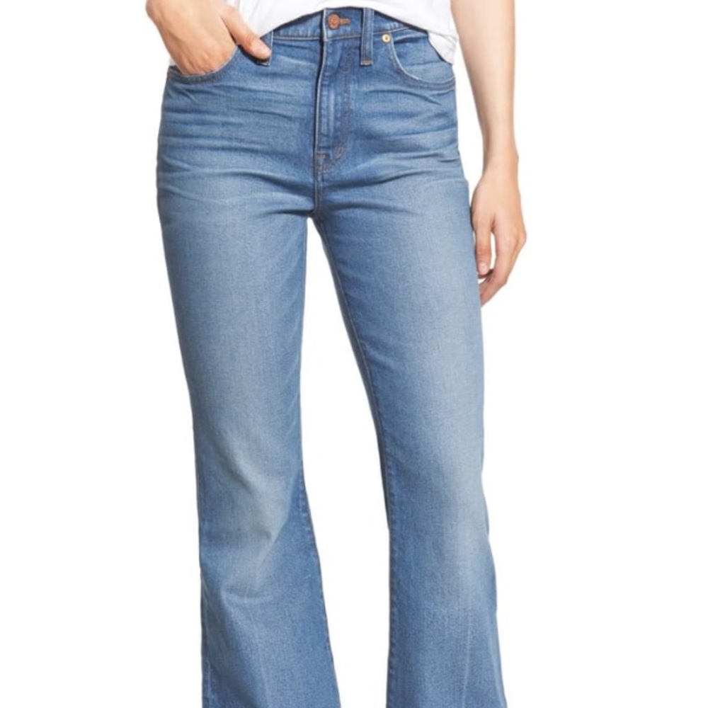 Madewell flea market flare size 27.